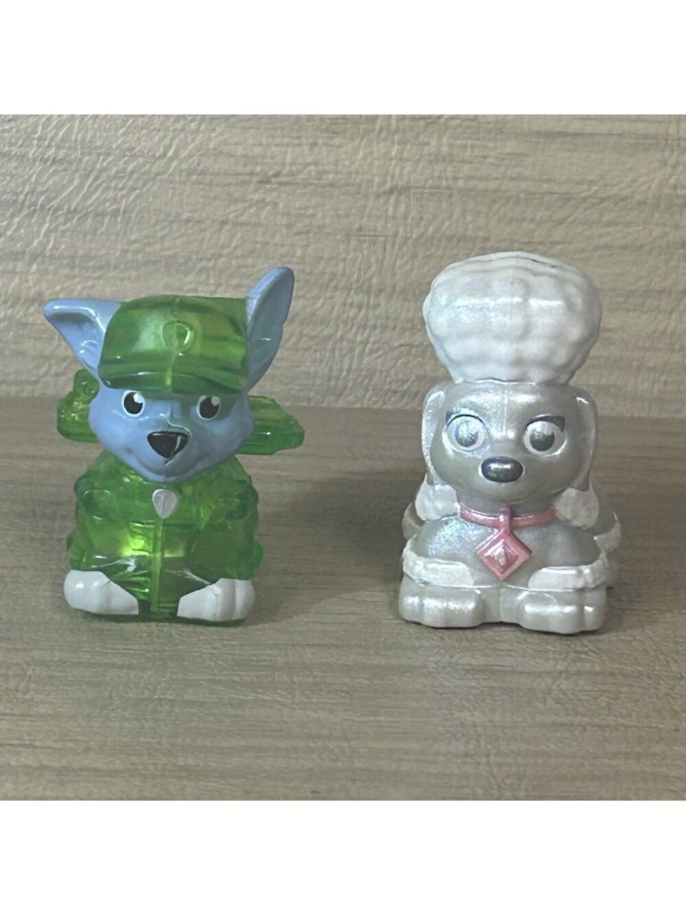 2 Paw Patrol Movie Micro Movers Rockey Delores Figures